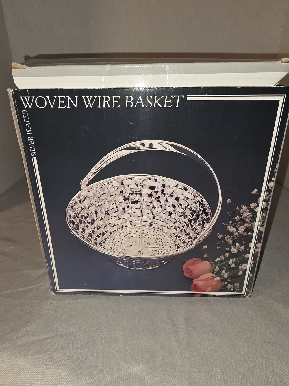 Source Unknown Silver Woven Wire Basket with Handle